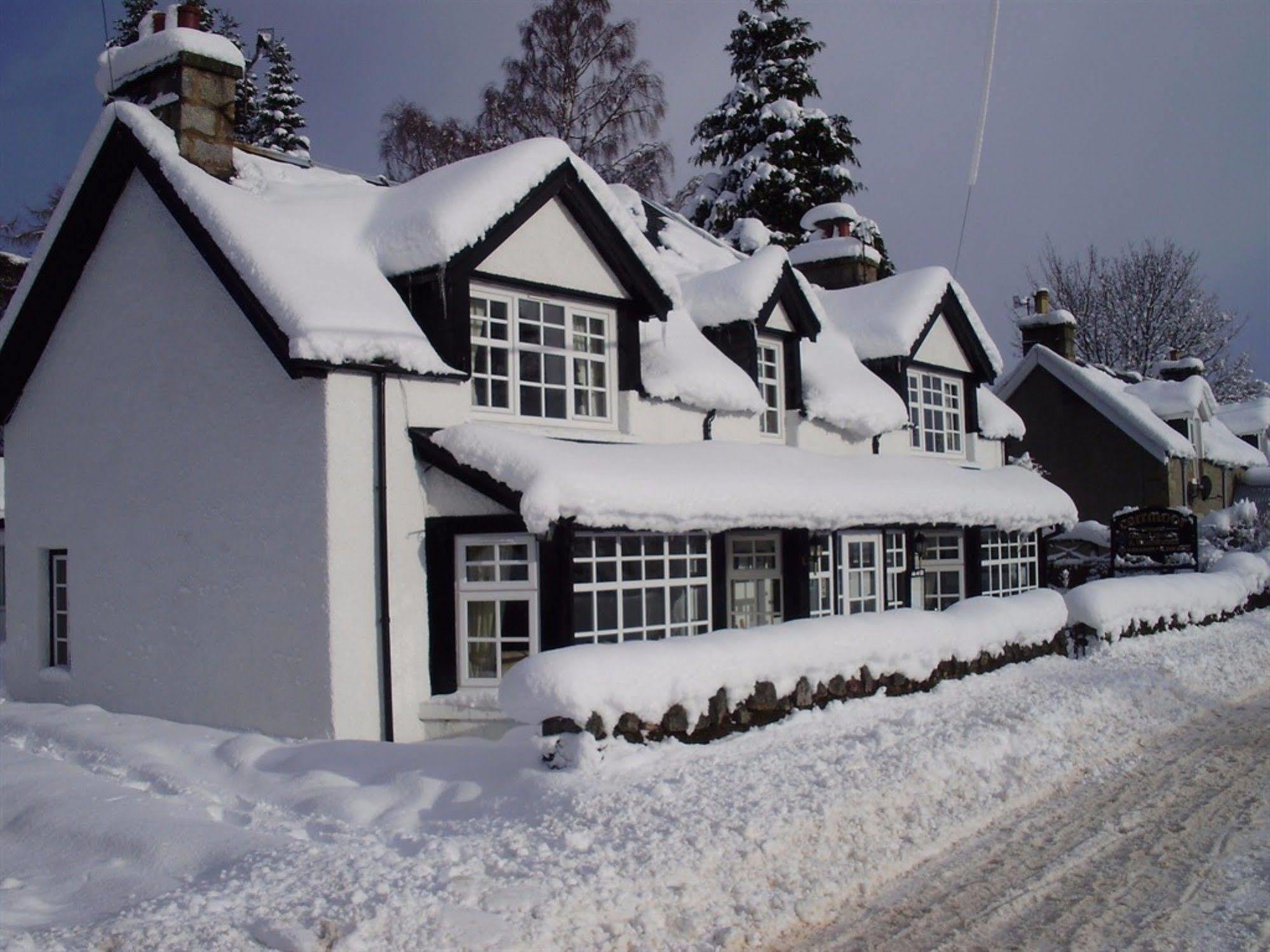 Carrmoor Guest House Carrbridge Esterno foto